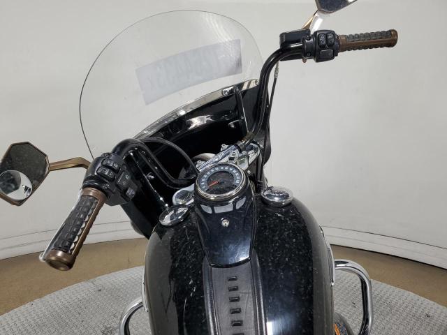 2018 HARLEY-DAVIDSON FLHC HERIT - 1HD1YAJ12JC067255