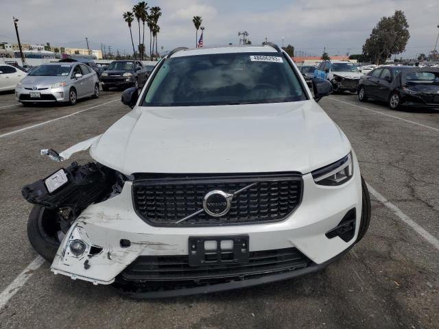 2023 VOLVO XC40 CORE YV4L12UX7P2943950