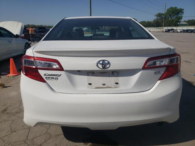 Lot #2471114044 2014 TOYOTA CAMRY L salvage car