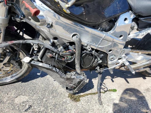 2001 SUZUKI TL1000 R - JS1VT52A912102302
