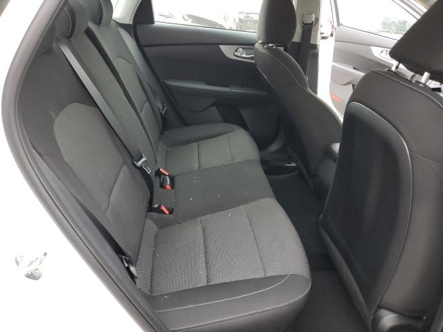 3KPF24AD8PE559732 KIA FORTE LX