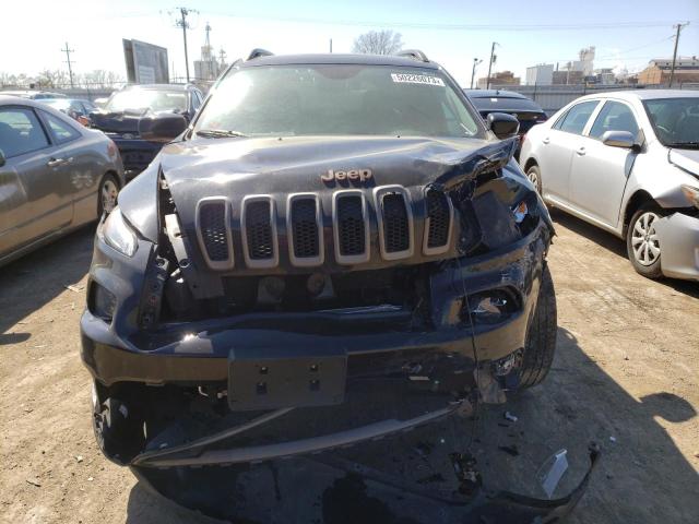 1C4PJMCS1HW512424 Jeep Cherokee Latitude