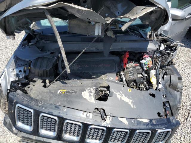 3C4NJCBB4KT833132 Jeep Compass Latitude