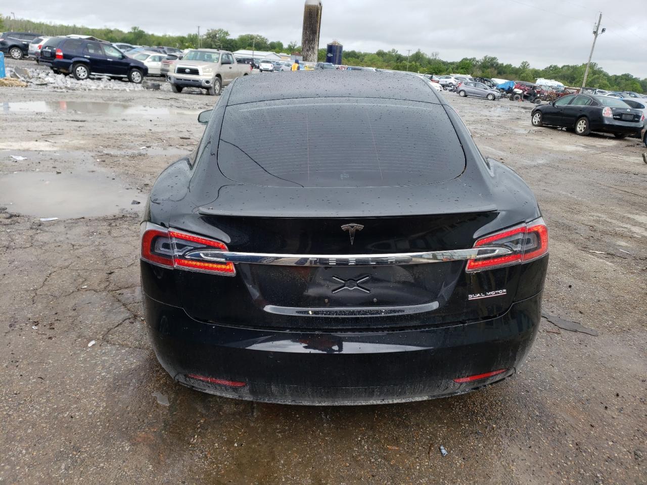 2020 Tesla Model S vin: 5YJSA1E49LF409871