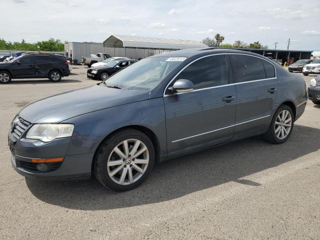 Volkswagen Passat salvage cars for sale: 2010 Volkswagen Passat Komfort