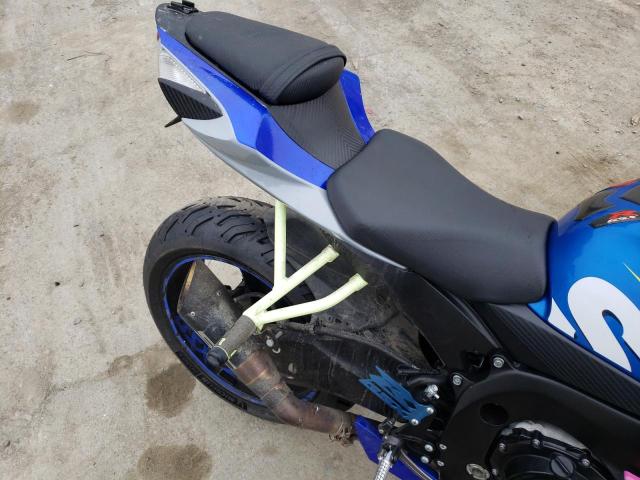 2015 SUZUKI GSX-R600 - JS1GN7FA7F2100628