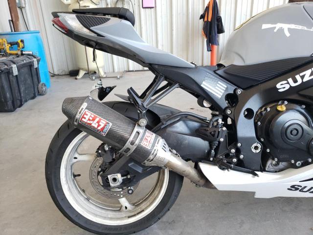 2019 SUZUKI GSX-R600 - JS1GN7FA7K7100772