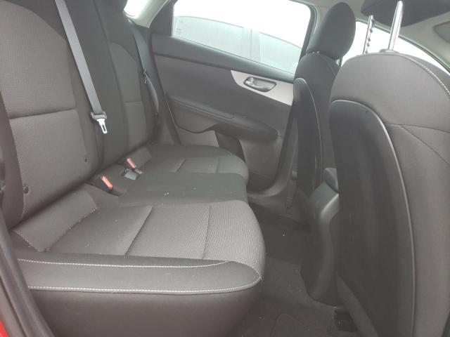 3KPF24AD9PE525671 KIA FORTE LX