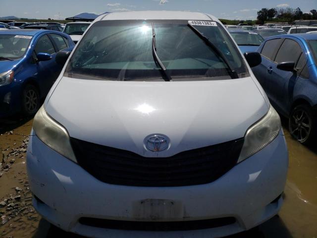 5TDZK3DC3GS745274 Toyota SIENNA