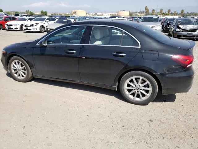 WDD3G4EB3KW023708 Mercedes-Benz A 220
