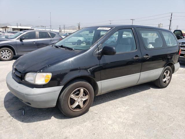 1999 Toyota Sienna CE