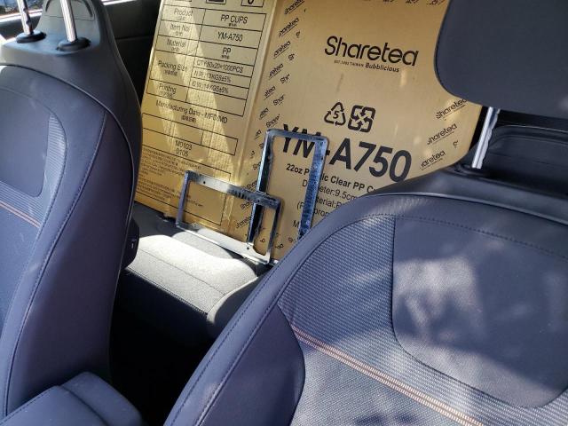 KNDCP3LE3P5070381 KIA NIRO LX