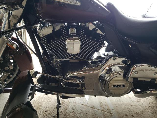 2011 HARLEY-DAVIDSON FLHTK - 1HD1KEM1XBB655786