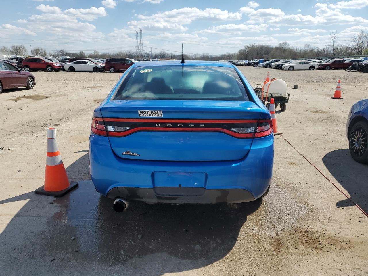 1C3CDFAA9FD337915 2015 Dodge Dart Se