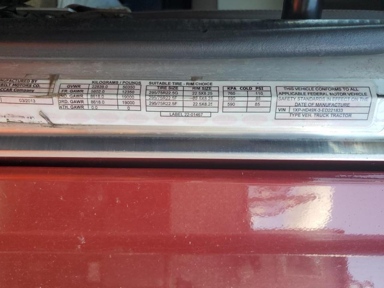 Lot #3240417768 2014 PETERBILT 386