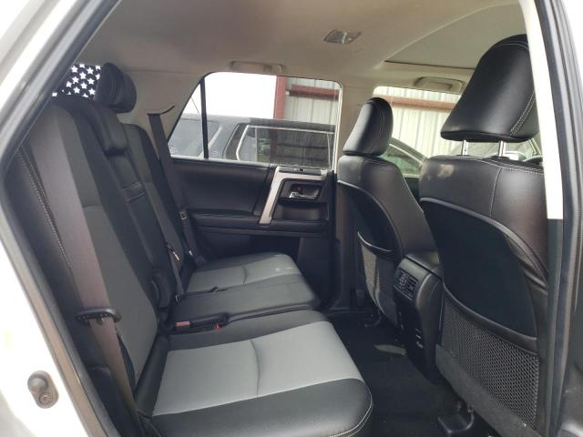 2017 TOYOTA 4RUNNER SR - JTEBU5JR6H5465979