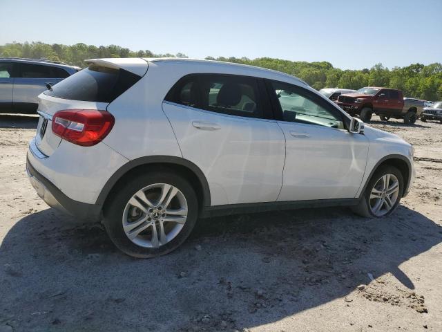 VIN WDCTG4EB5KU000768 2019 MERCEDES-BENZ GLA-CLASS no.3