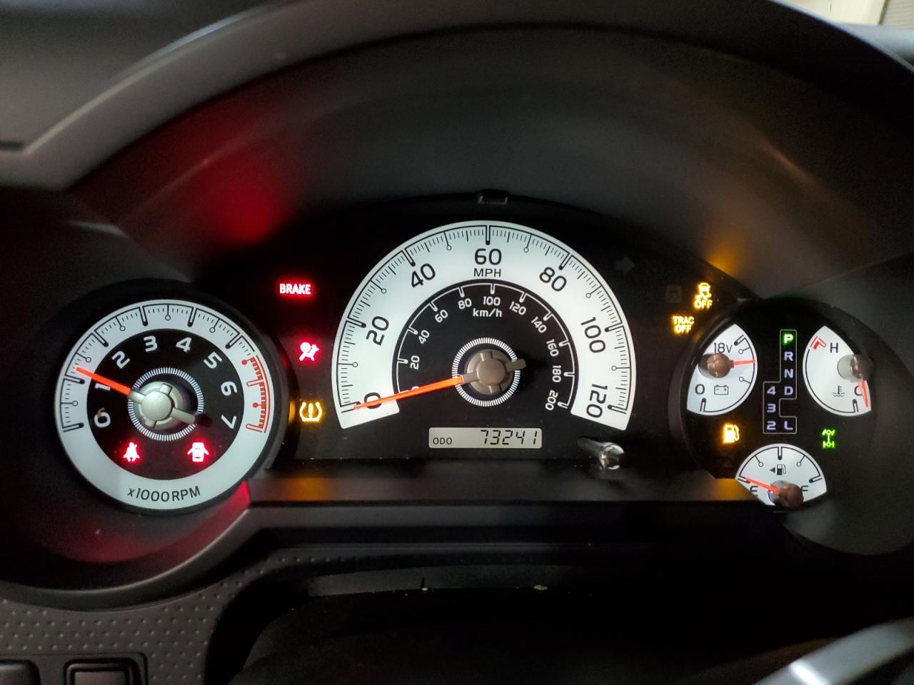 2012 Toyota Fj Cruiser vin: JTEBU4BF4CK116621