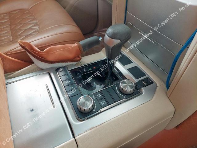 JTMHU01J0J4153373 Auction: COPART UAE Lot: 49954193 Location: DUBAI INDUSTRIAL CITY - DUBAI JTMHU01J0J4153373 TOYOTA L-CRUISER 2018 WHITE Photo 14