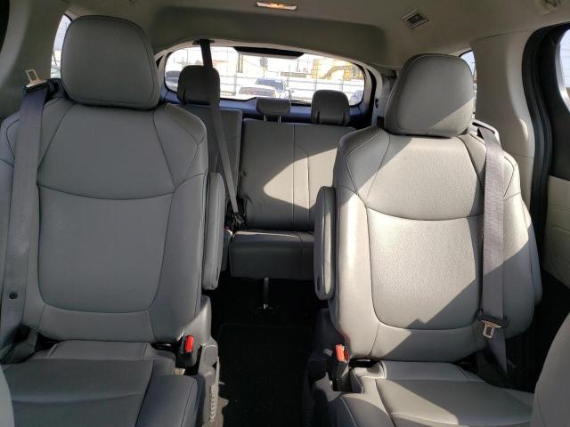 5TDYRKEC3NS123576 Toyota SIENNA XLE