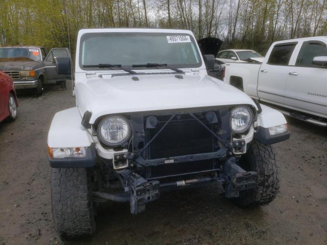 1C4HJXEG3JW223923 Jeep Wrangler Unlimited Sahara