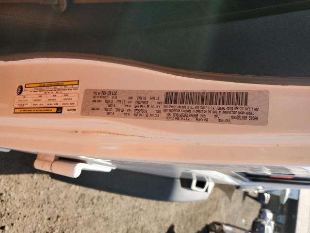 1C4BJWDG8GL204909 Jeep Wrangler Unlimited Sport