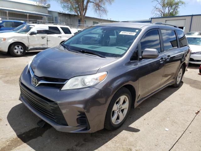 2018 Toyota Sienna LE