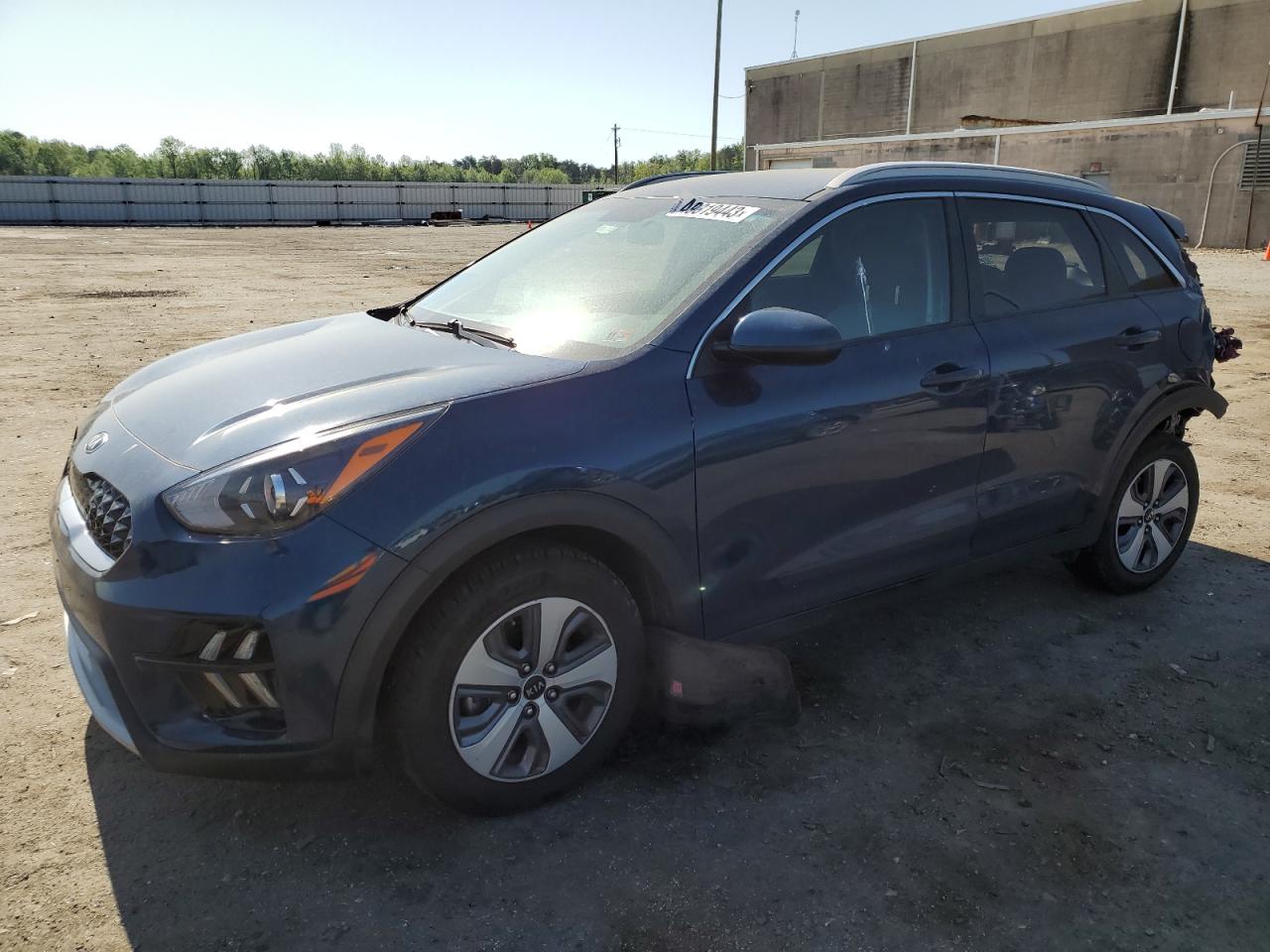 KNDCB3LC5L5397839 Kia Niro LX