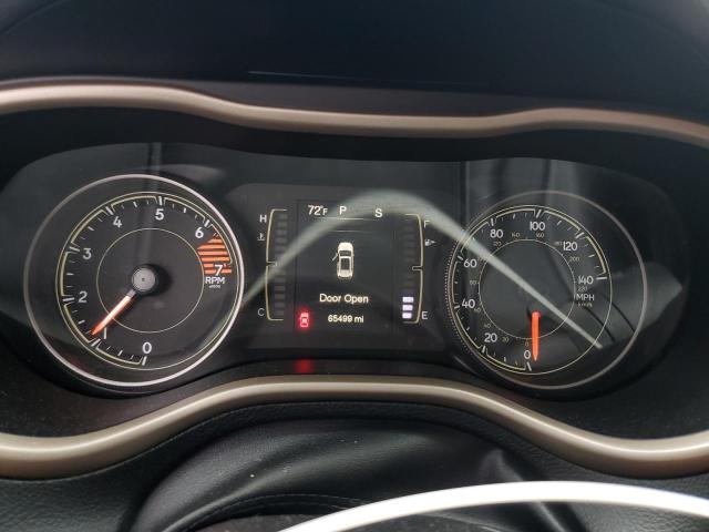 1C4PJLCB2JD552569 Jeep Cherokee Latitude