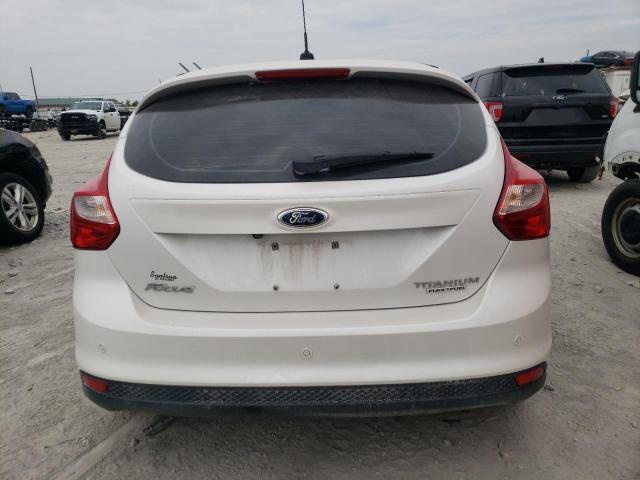 1FADP3N29EL229717 Ford Focus Titanium