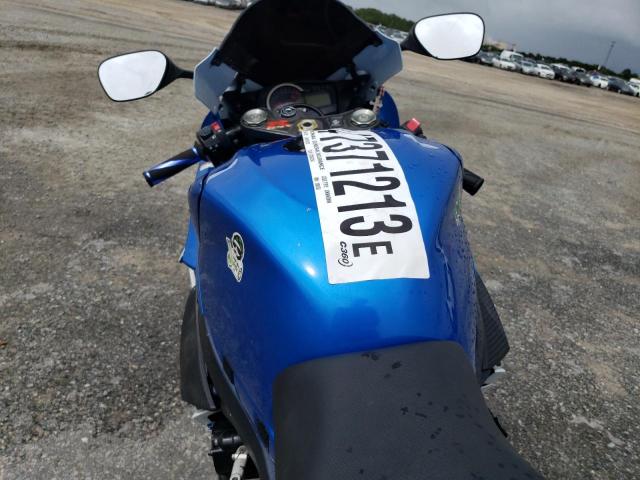 2011 SUZUKI GSX-R600 - JS1GN7FA1B2100053