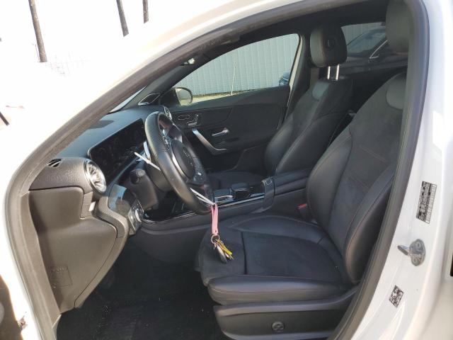 WDD3G4EB6KW009530 Mercedes-Benz A 220