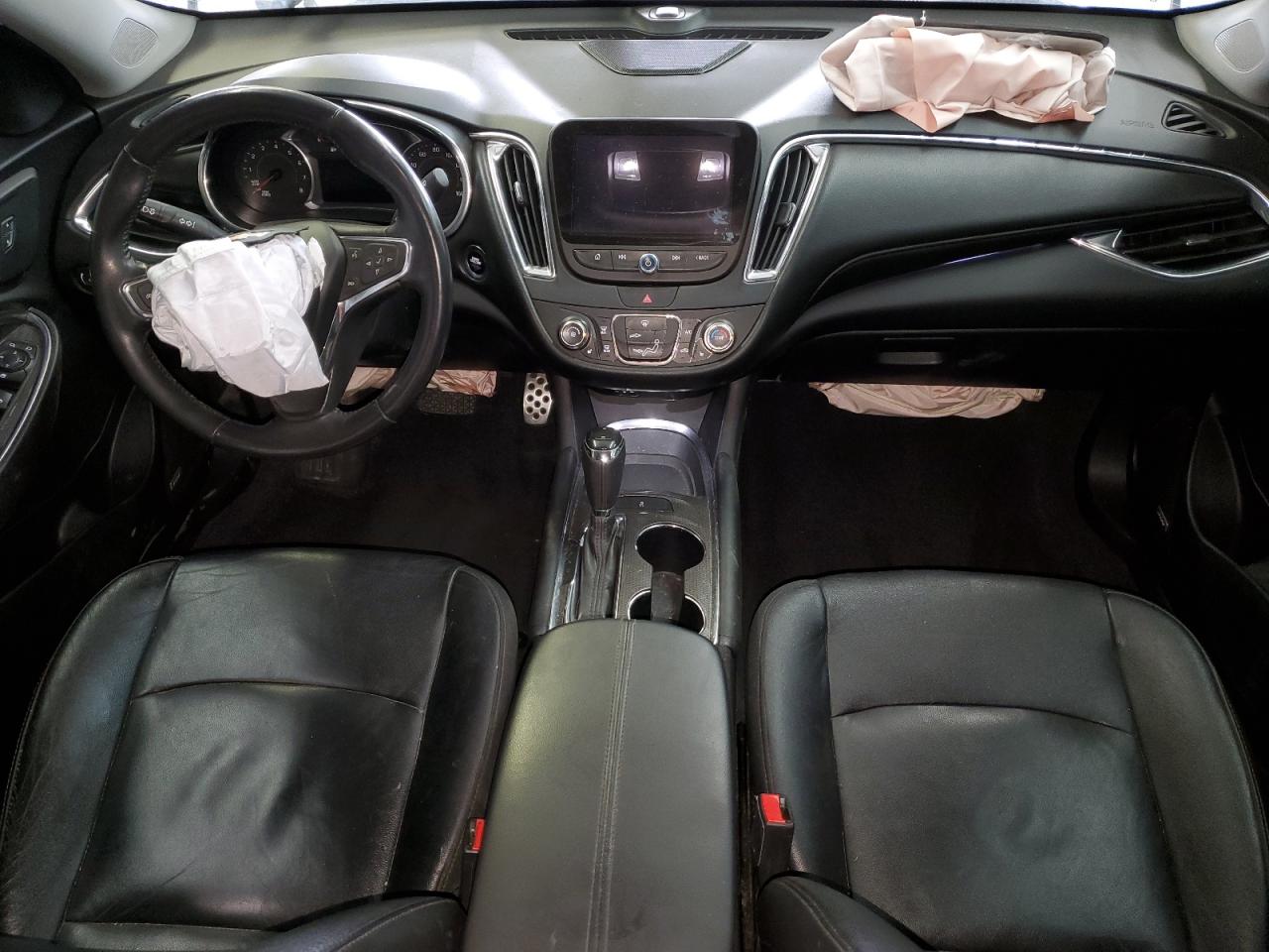 1G1ZE5ST7GF239543 CHEVROLET MALIBU 2016