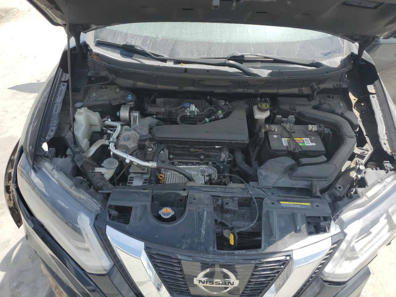 KNMAT2MT7HP613747 NISSAN ROGUE 2017