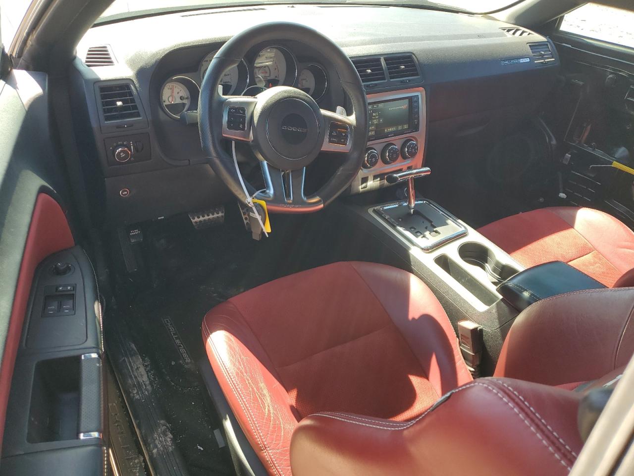 2C3CDYCJ7DH587677 2013 Dodge Challenger Srt-8