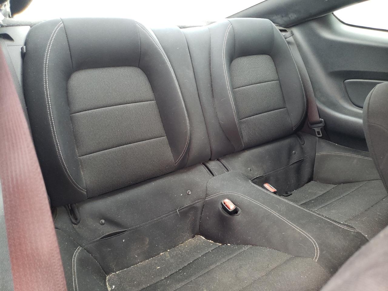 1FA6P8AM0F5306770 2015 Ford Mustang