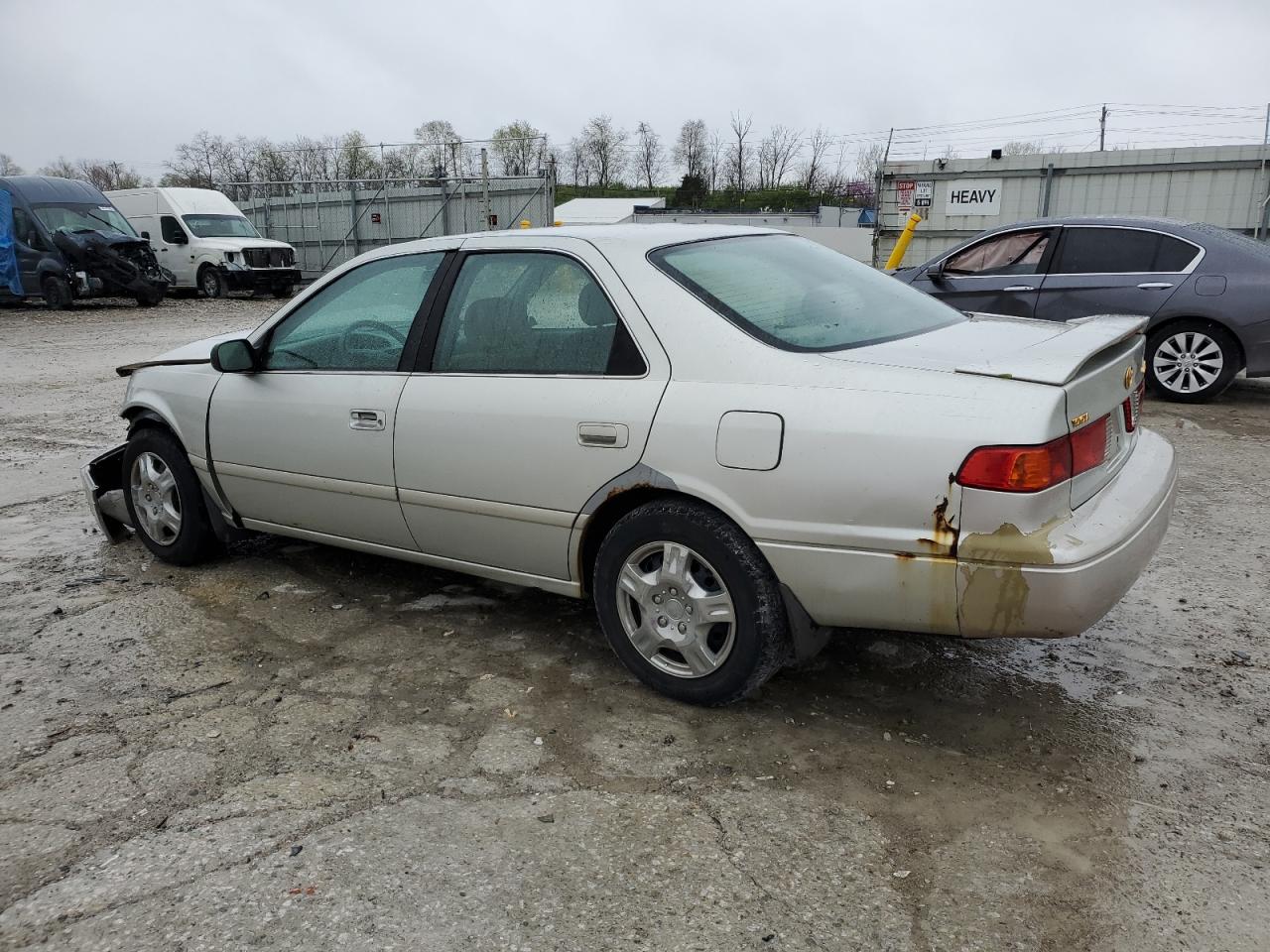 4T1BG22K2YU701122 2000 Toyota Camry Ce
