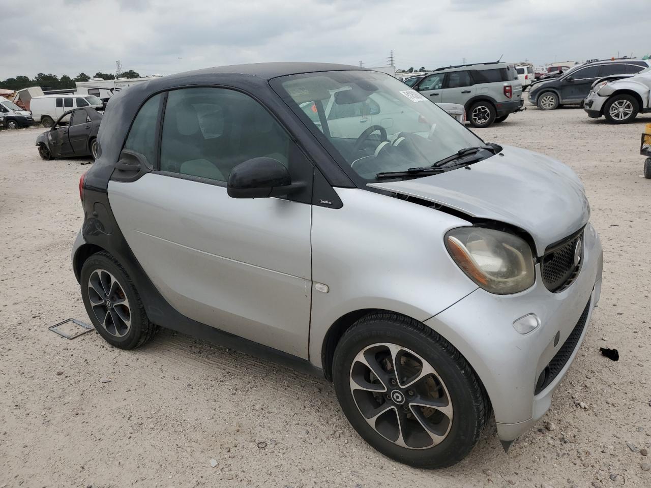 WMEFJ5DA7GK075978 SMART FORTWO 2016