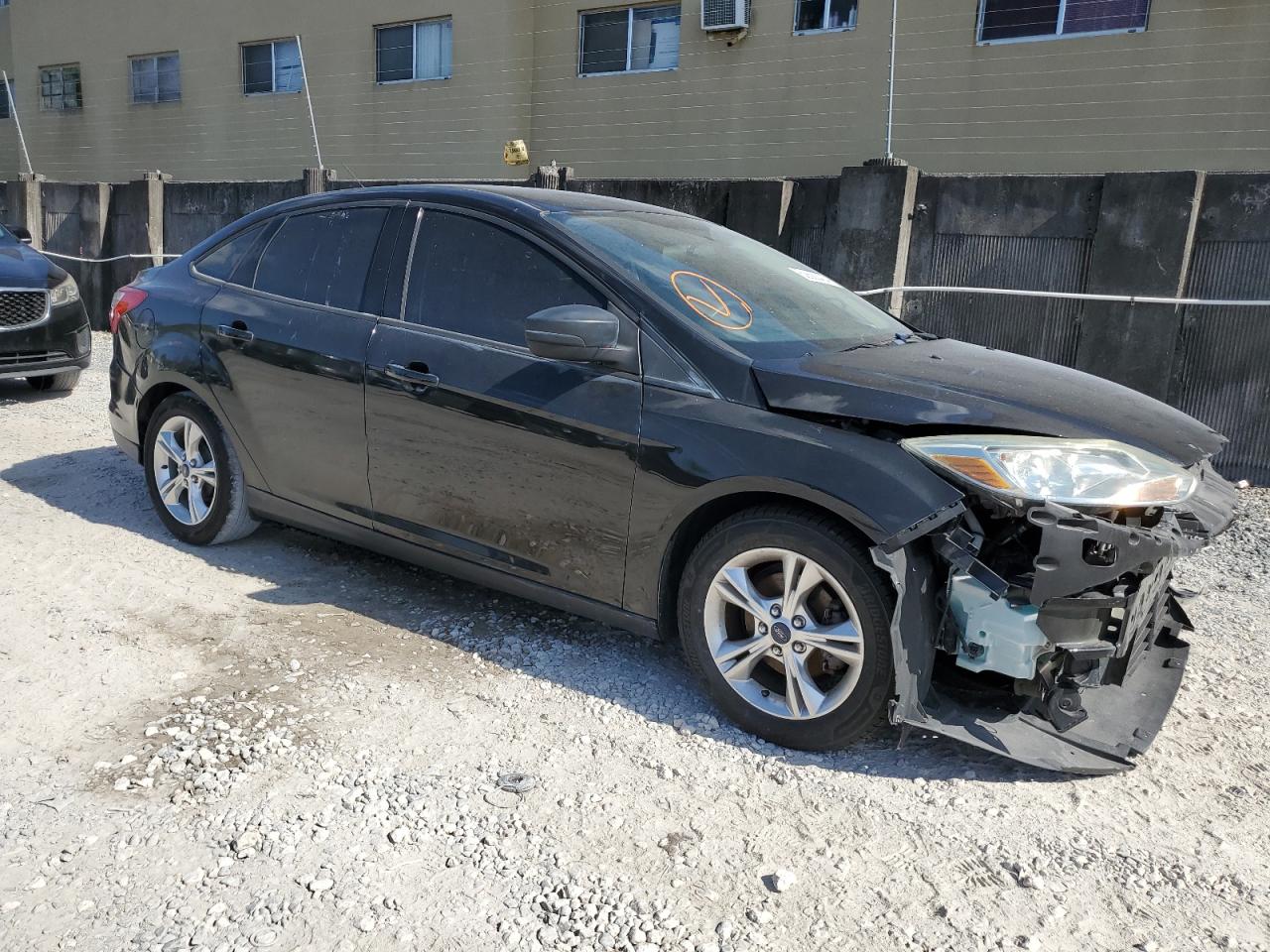 2014 Ford Focus Se vin: 1FADP3F23EL181856