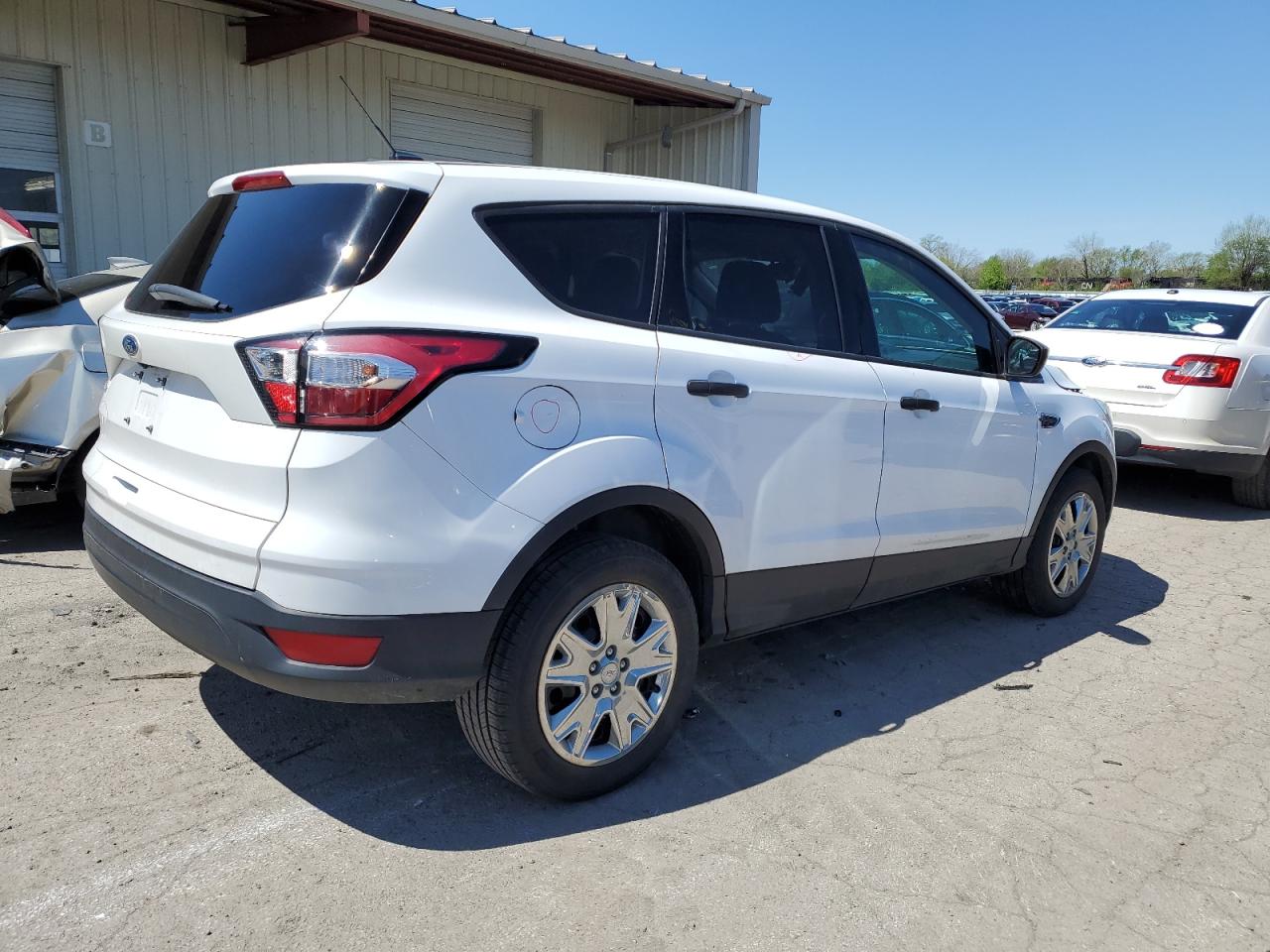 1FMCU0F71HUC68089 FORD ESCAPE 2017