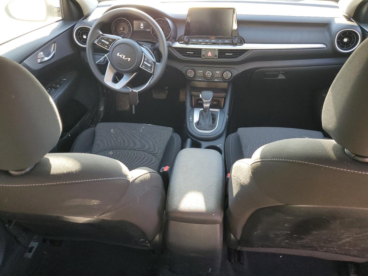 3KPF24AD5RE695559 2024 Kia Forte Lx