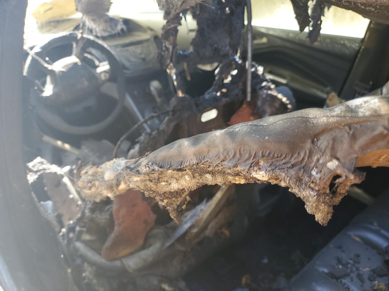 1FMCU9G91GUB64902 FORD ESCAPE 2016