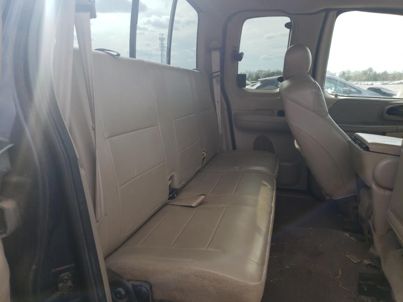 2FTRX18L82CB01760 2002 Ford F150