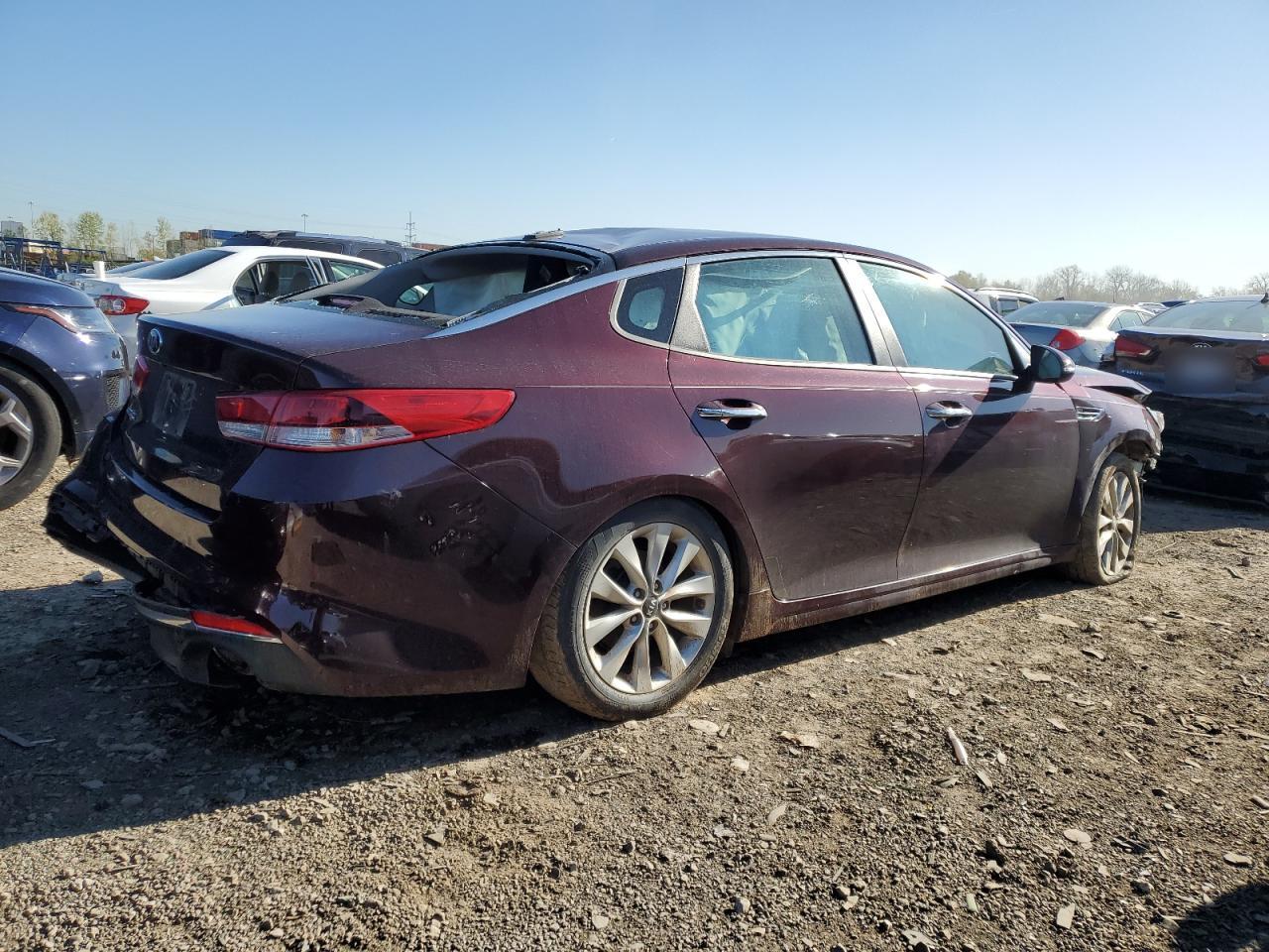 5XXGT4L31HG148302 2017 Kia Optima Lx