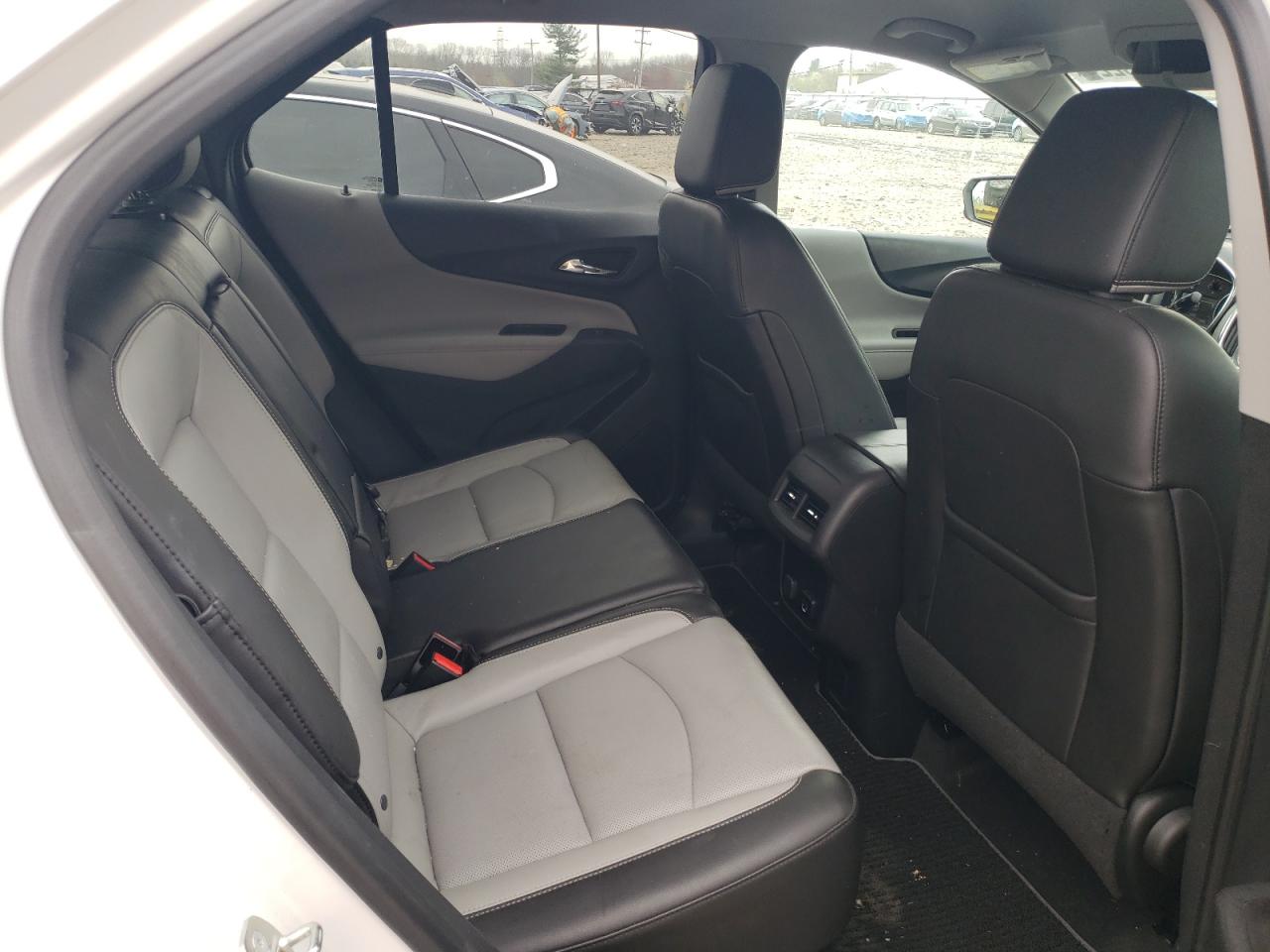 2GNAXMEV0J6209704 CHEVROLET EQUINOX 2018