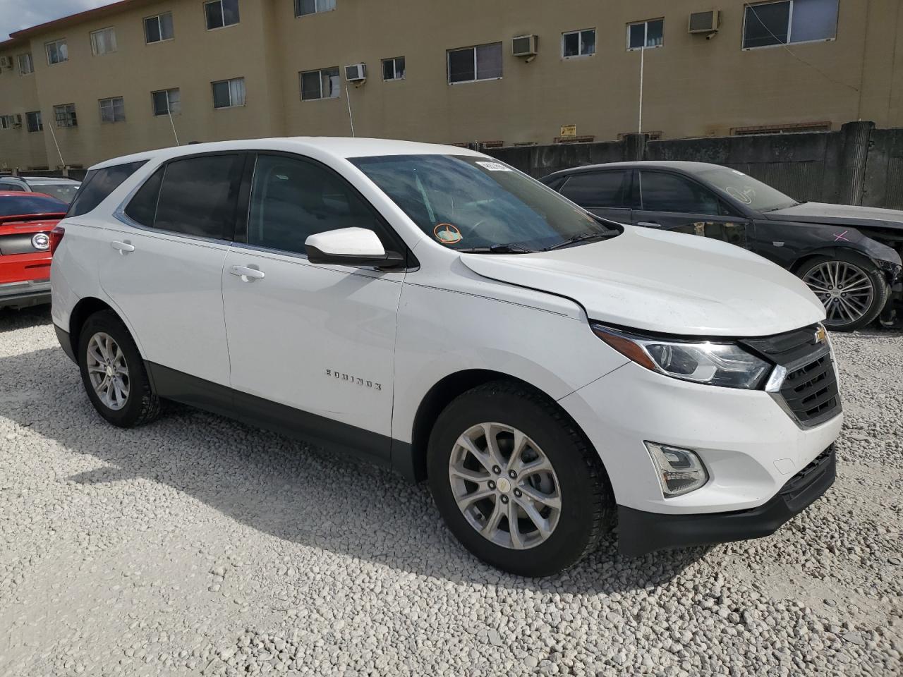3GNAXKEV9LS529256 CHEVROLET EQUINOX 2020