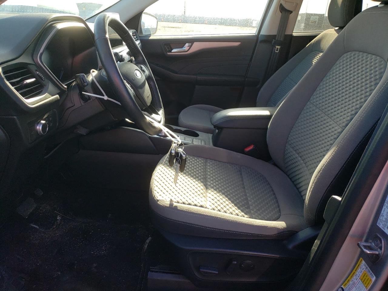 1FMCU9G61MUA20977 FORD ESCAPE 2021