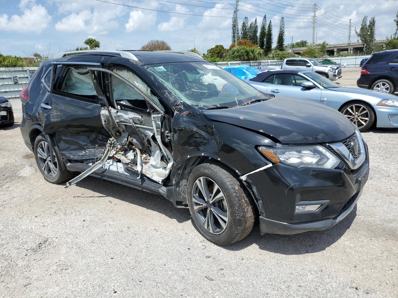5N1AT2MT6JC843806 NISSAN ROGUE 2018
