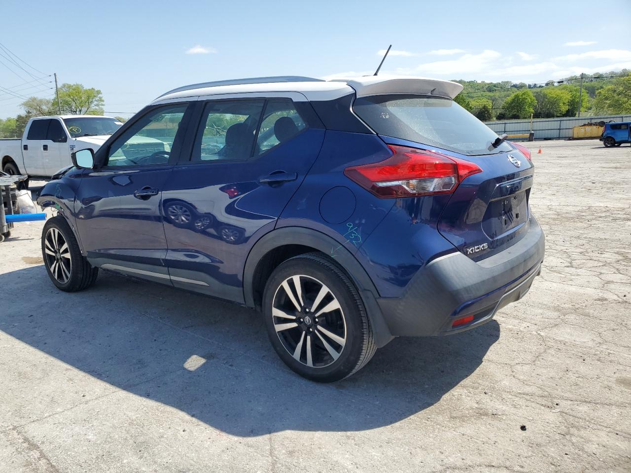 3N1CP5CU2KL556064 NISSAN KICKS 2019