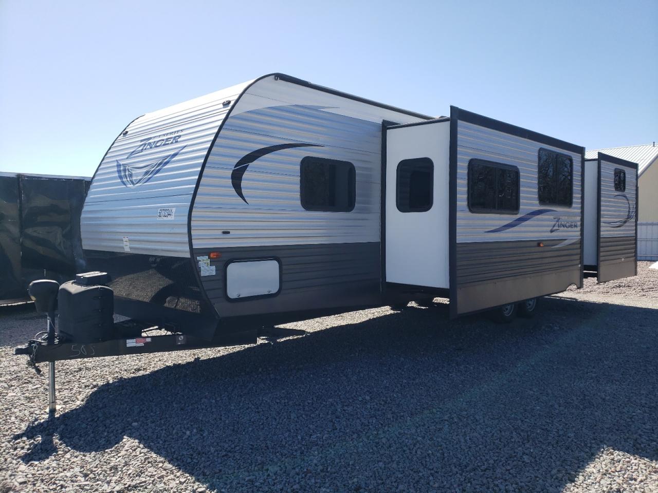 4YDT32820JS370583 2018 Cros Zinger